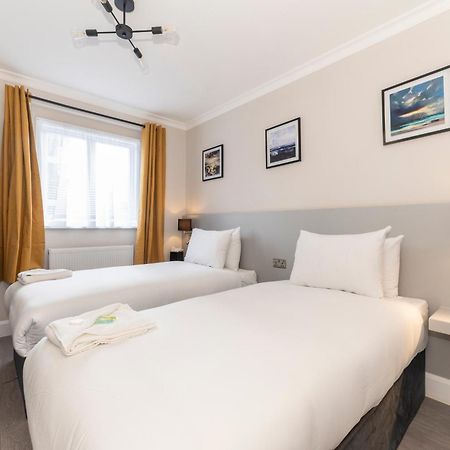 Marina Hotel London Bagian luar foto