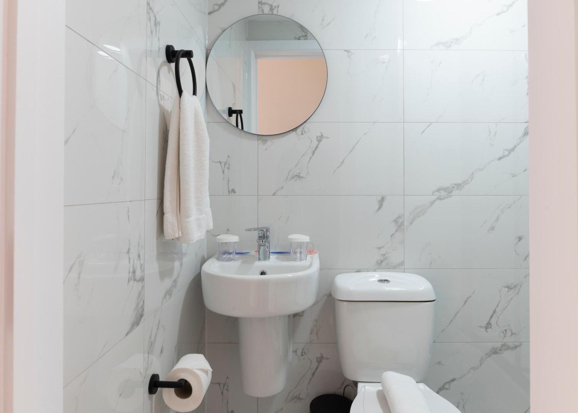 Marina Hotel London Bagian luar foto