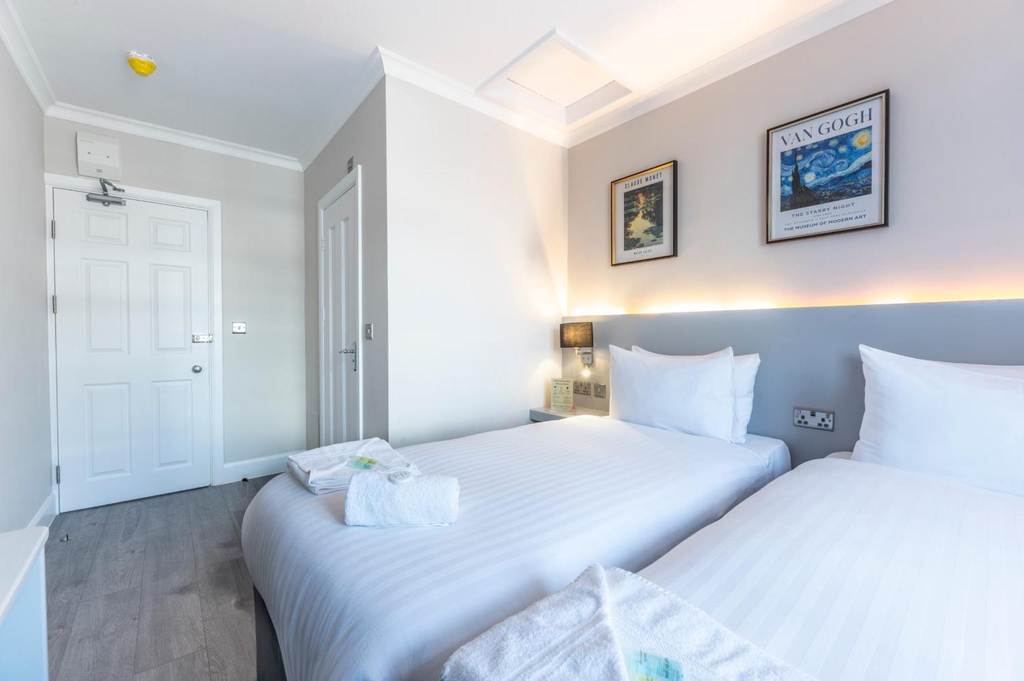 Marina Hotel London Bagian luar foto
