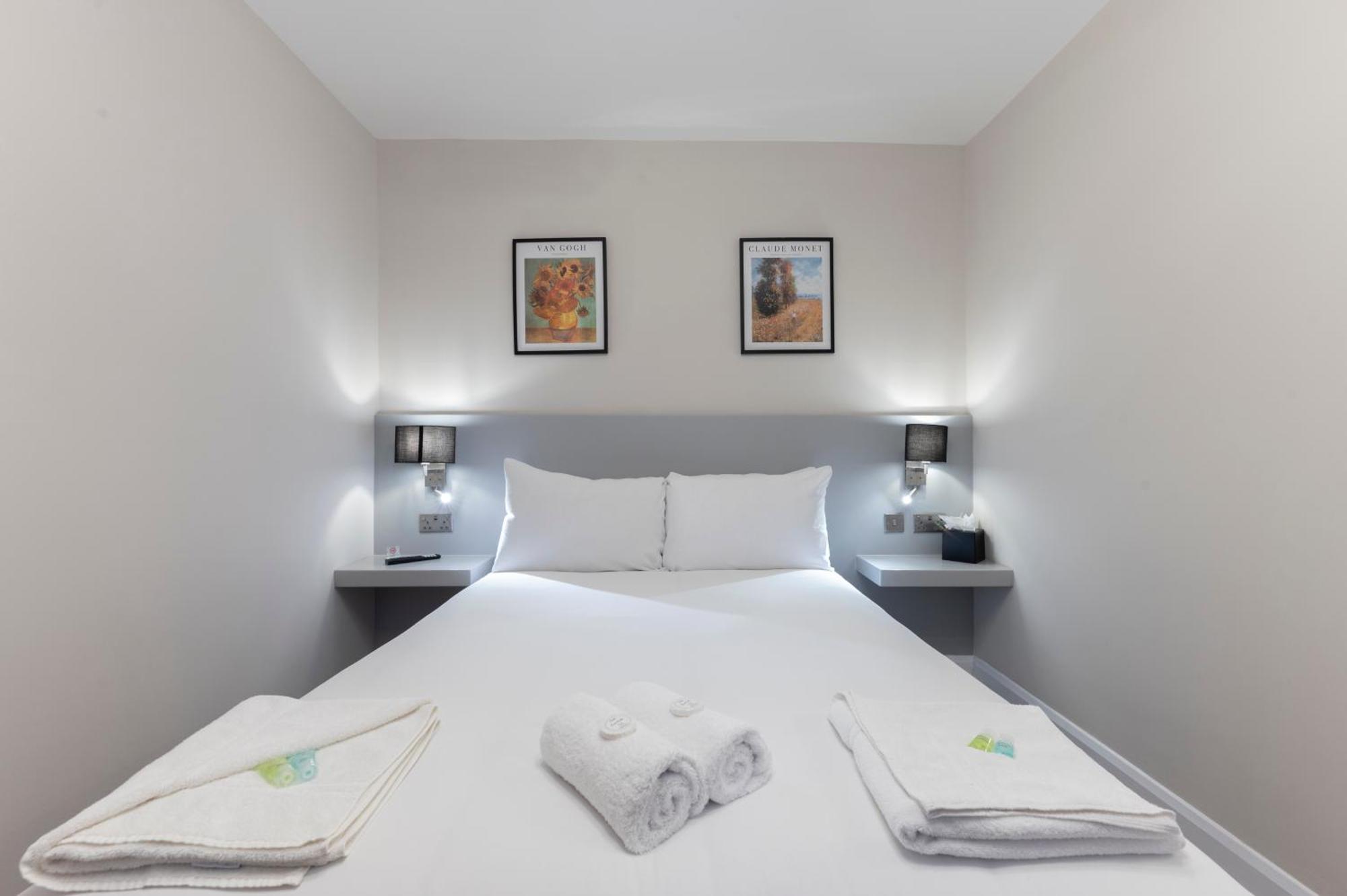 Marina Hotel London Bagian luar foto
