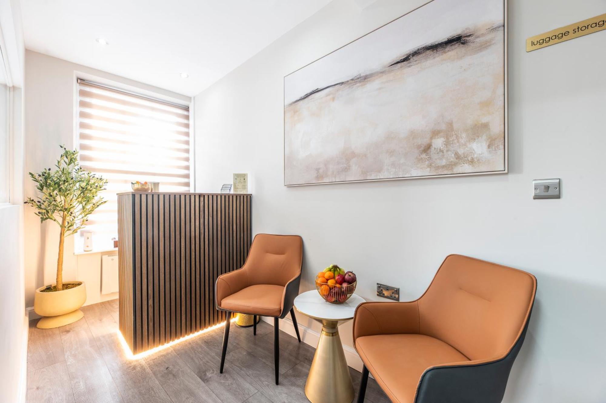 Marina Hotel London Bagian luar foto