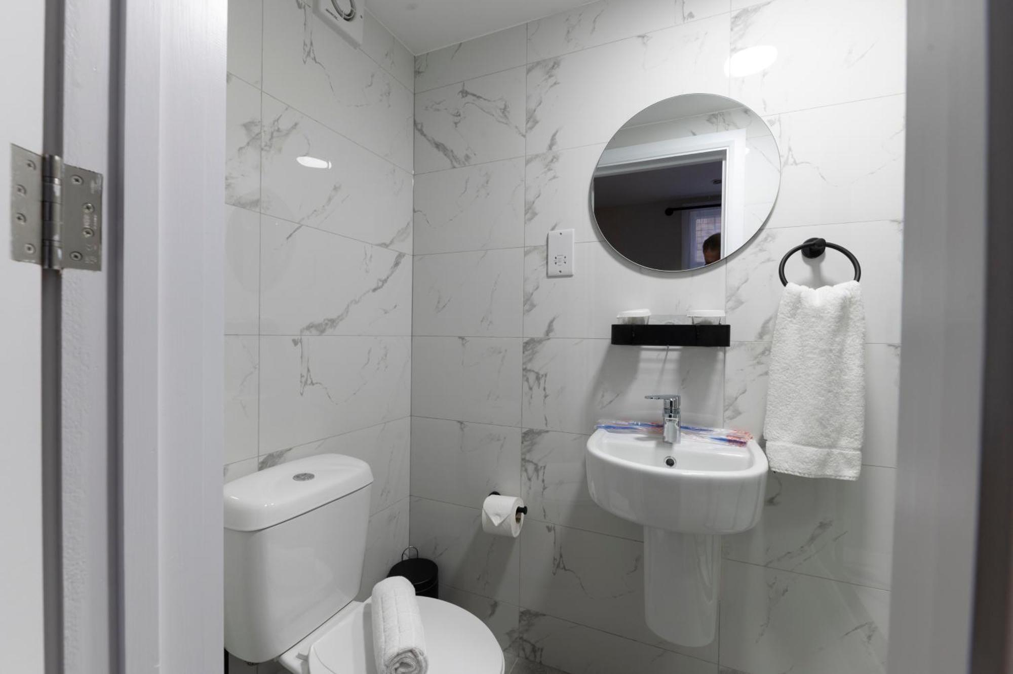Marina Hotel London Bagian luar foto